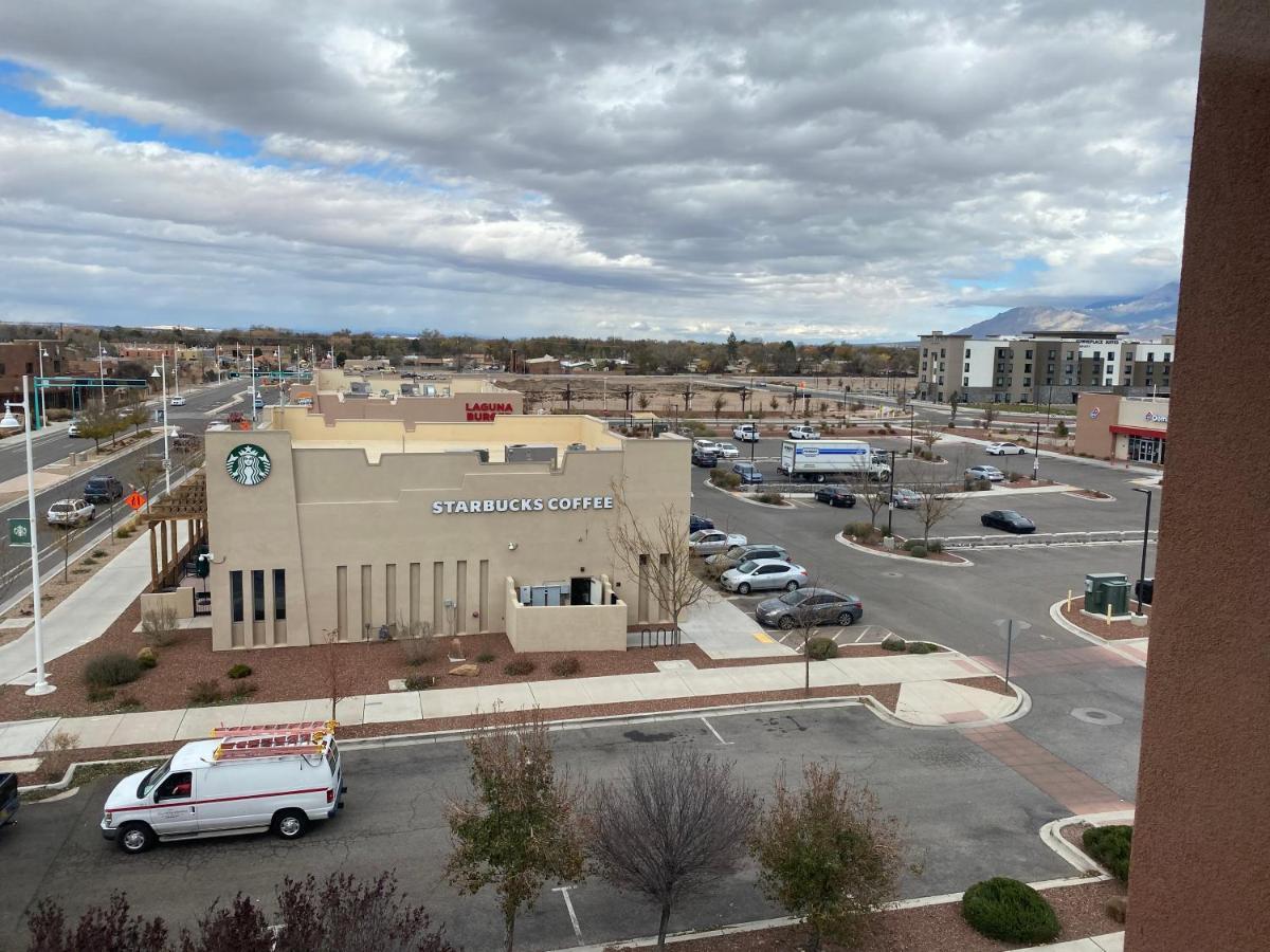 Holiday Inn Express & Suites Albuquerque Historic Old Town By Ihg Zewnętrze zdjęcie