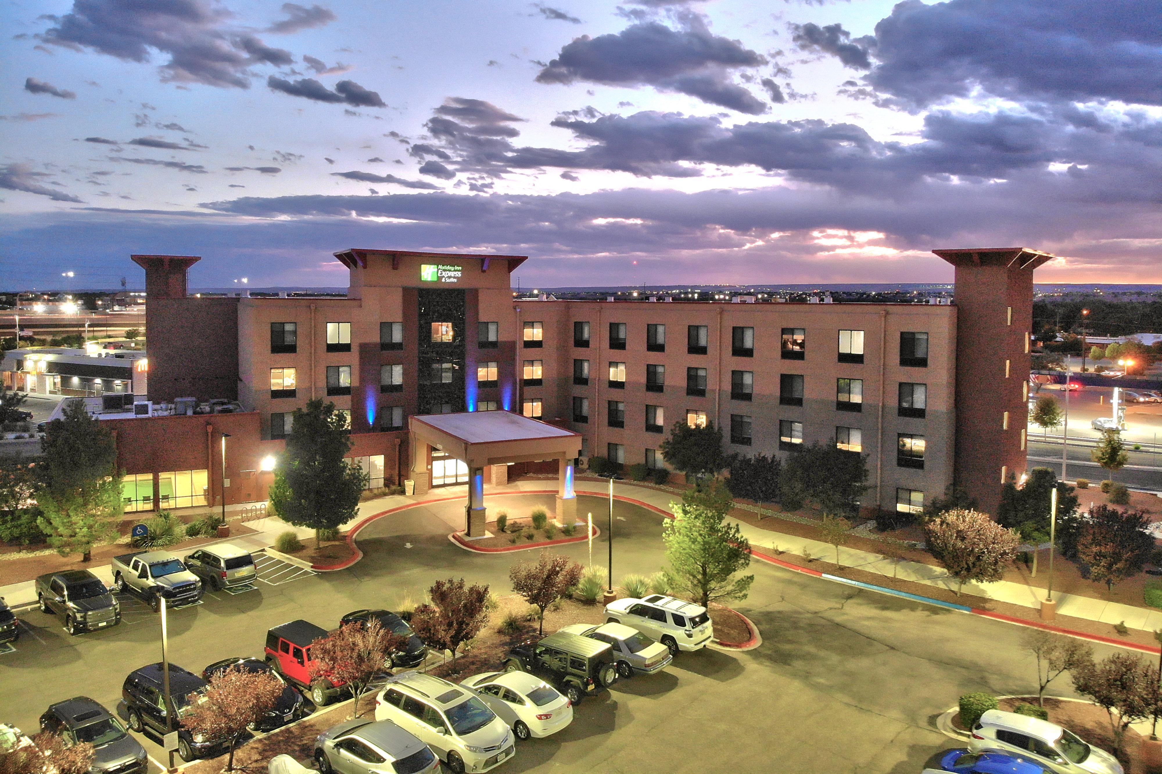 Holiday Inn Express & Suites Albuquerque Historic Old Town By Ihg Zewnętrze zdjęcie