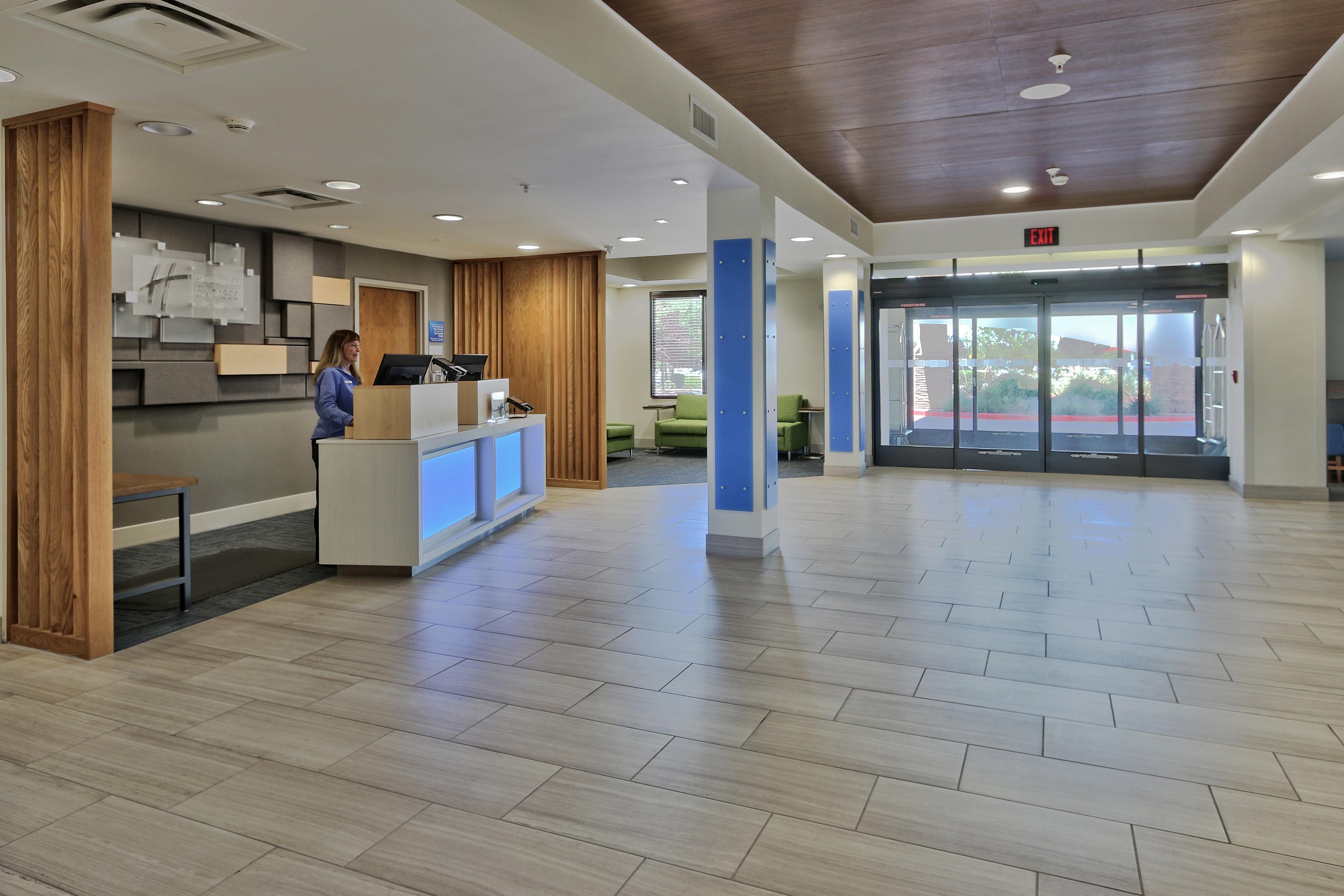 Holiday Inn Express & Suites Albuquerque Historic Old Town By Ihg Zewnętrze zdjęcie